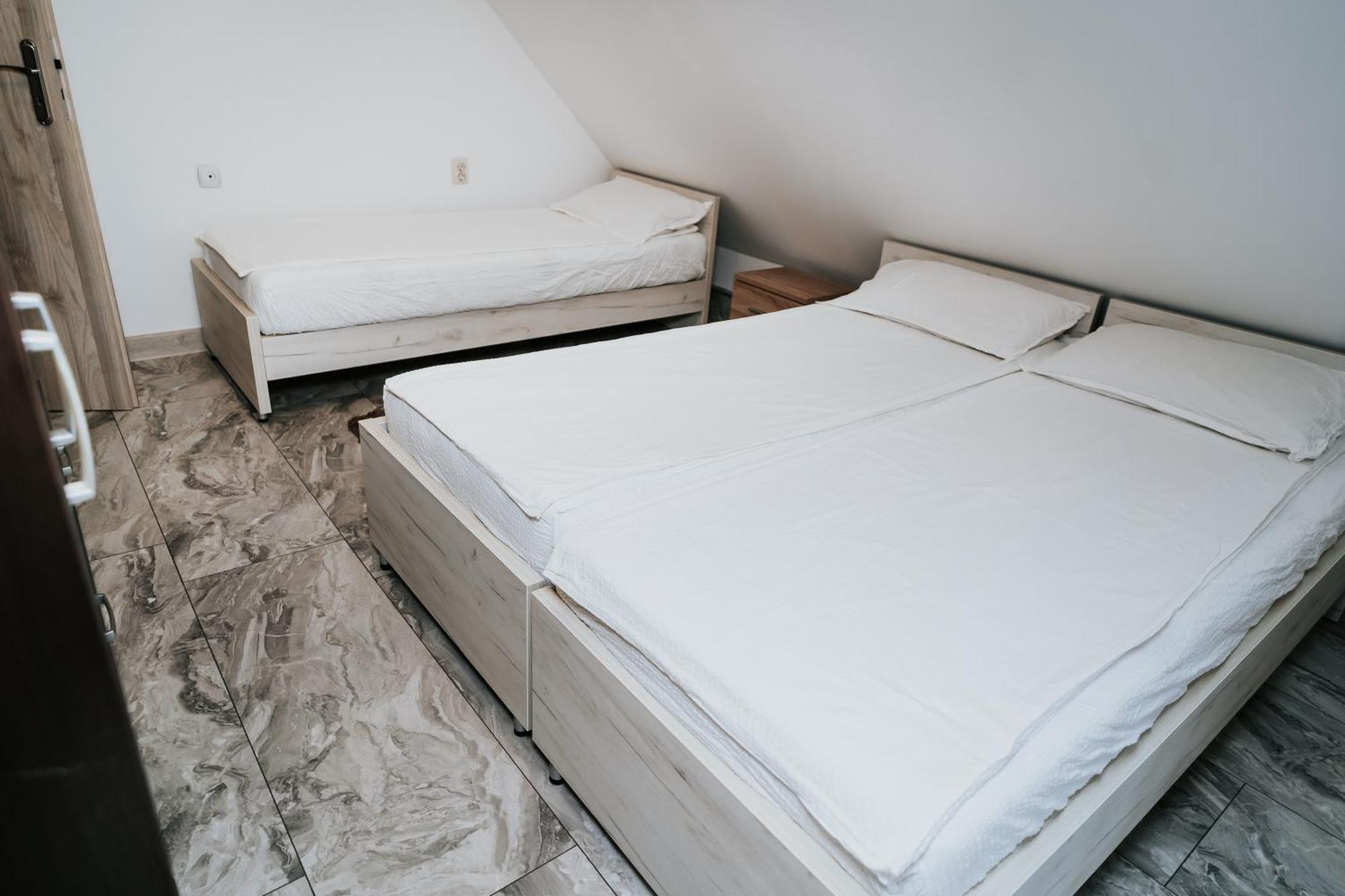 Apartment Attic Sibiu Esterno foto