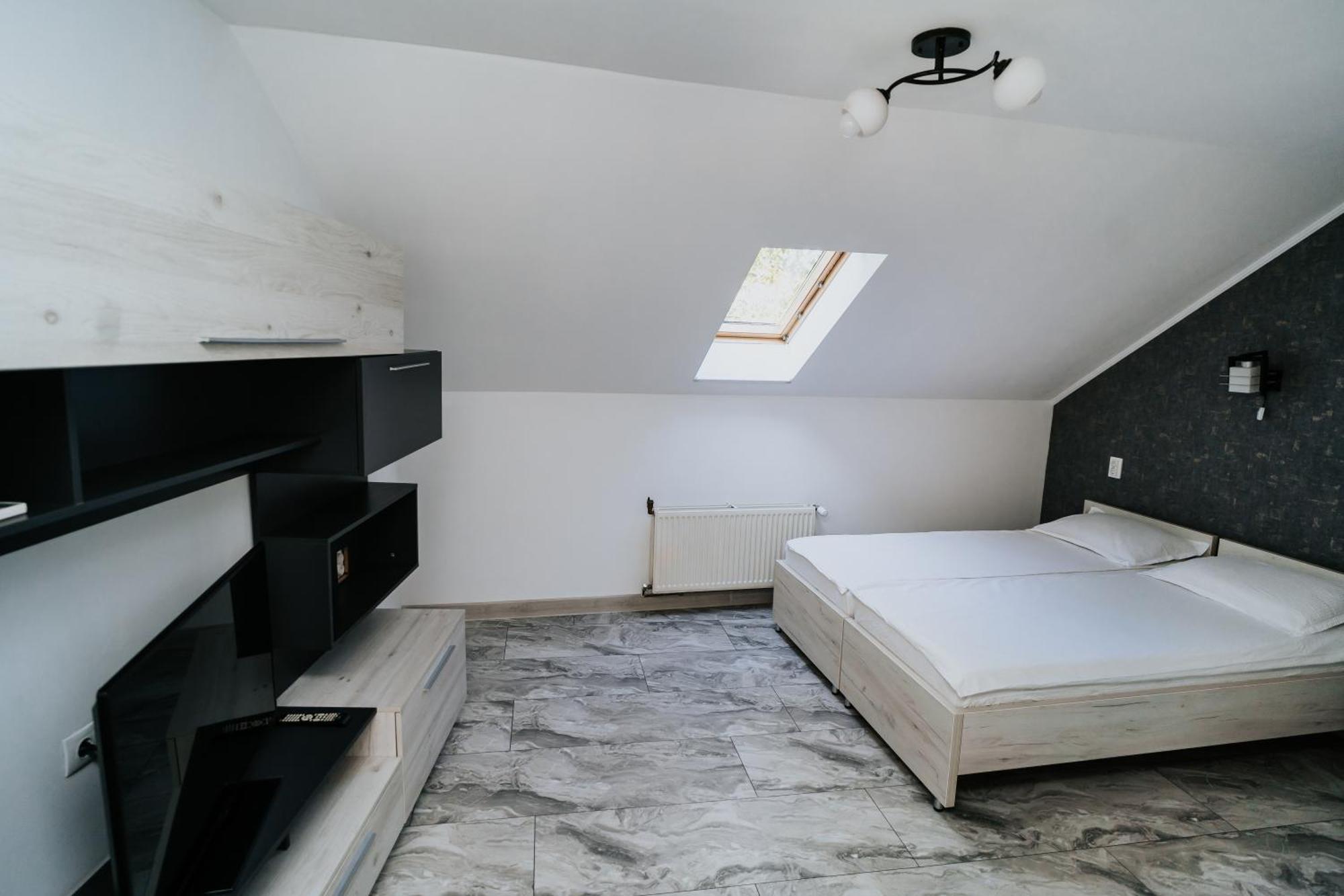 Apartment Attic Sibiu Esterno foto